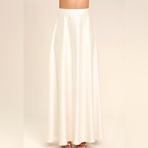 Lulus Picture Perfect Satin Long Maxi Skirt, Off White Cream, Size L, NWT - Picture 3 of 14
